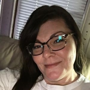 Meet your Posher, Paula